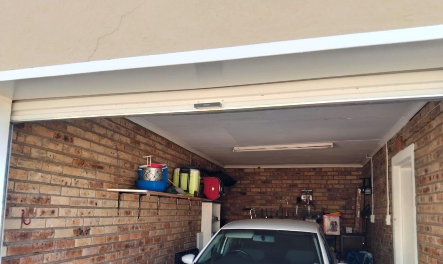 2 Bedroom Property for Sale in Flamwood North West